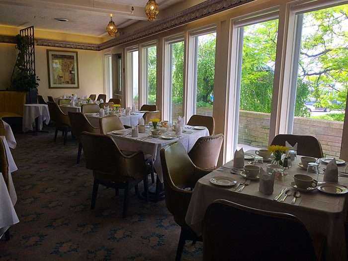Port Dover: 10 Fascinating Facts To Know About 6 Erie Beach Hotel