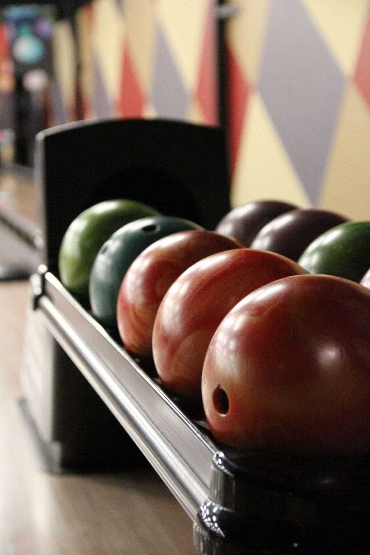 A Sneak-Peek To Top 10 Bowling Montreal Attractions 8 Bowling Montreal