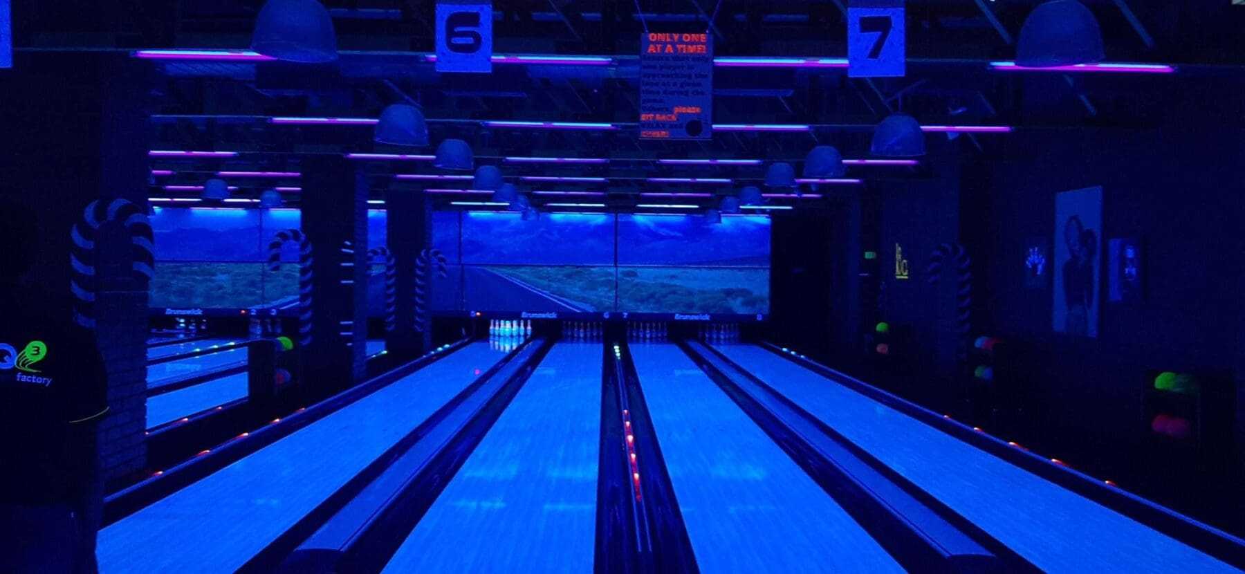 A Sneak-Peek To Top 10 Bowling Montreal Attractions 5 A Sneak-Peek To Top 10 Bowling Montreal Attractions 2