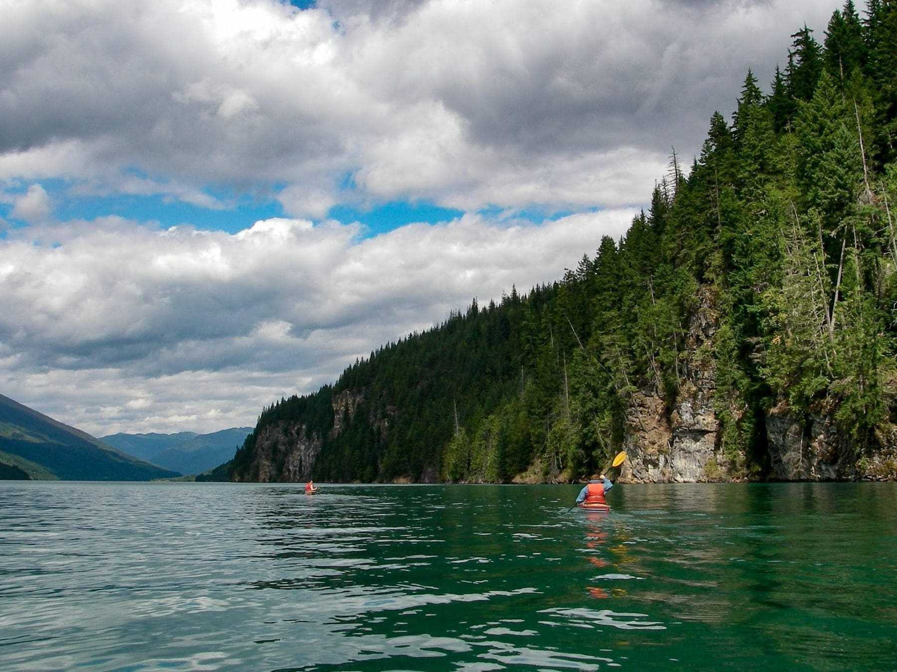 Top 22 Amazing Things To Do In Revelstoke 10 Lake Revelstoke