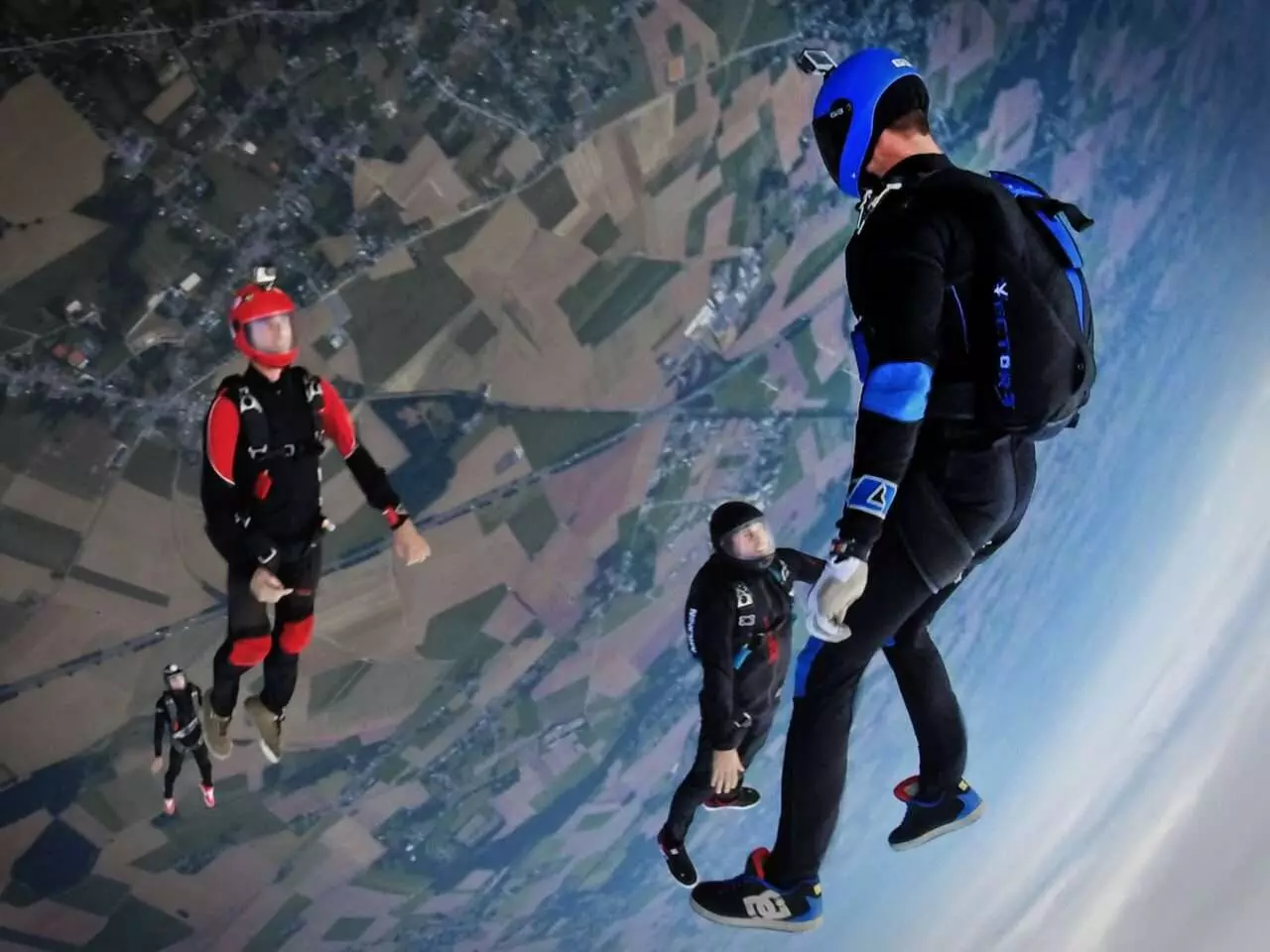 Skydiving in Vancouver? - 5 Things You Should Know! 8