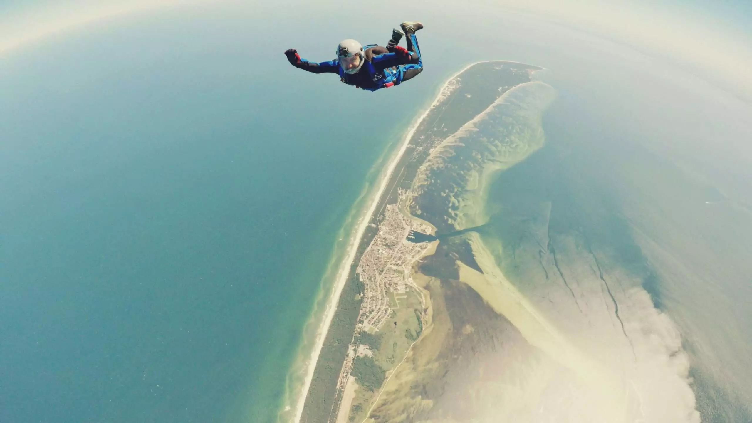 Skydiving in Vancouver? - 5 Things You Should Know! 7