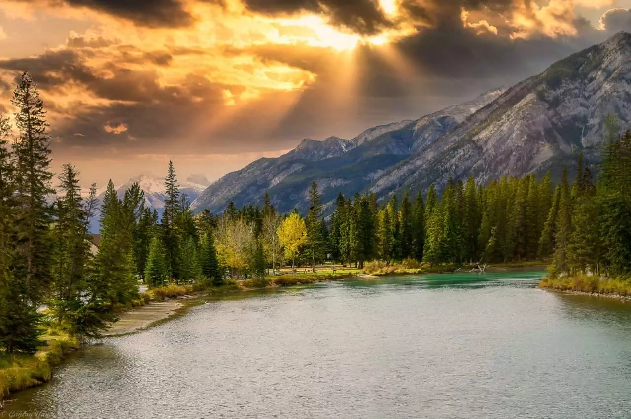 what to see in banff alberta