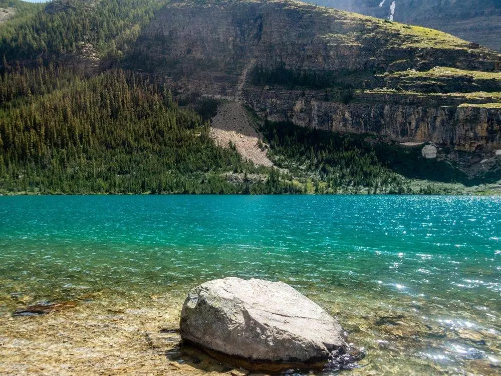Top 12 Beautiful Jasper Lakes to Explore 6