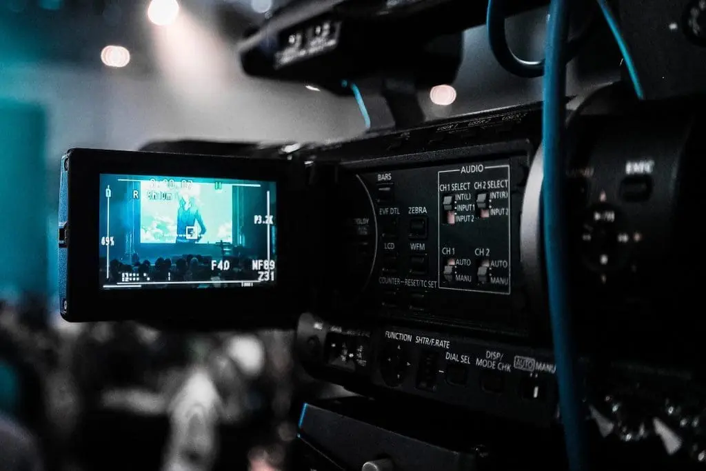 Top 10 Popular Art Schools in Canada Film Making