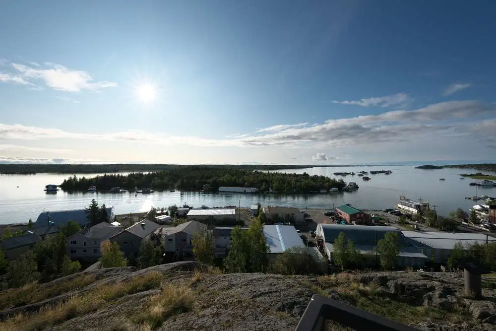Great Slave Lake - 15 Reasons To Make A Visit! Great Slave Lake