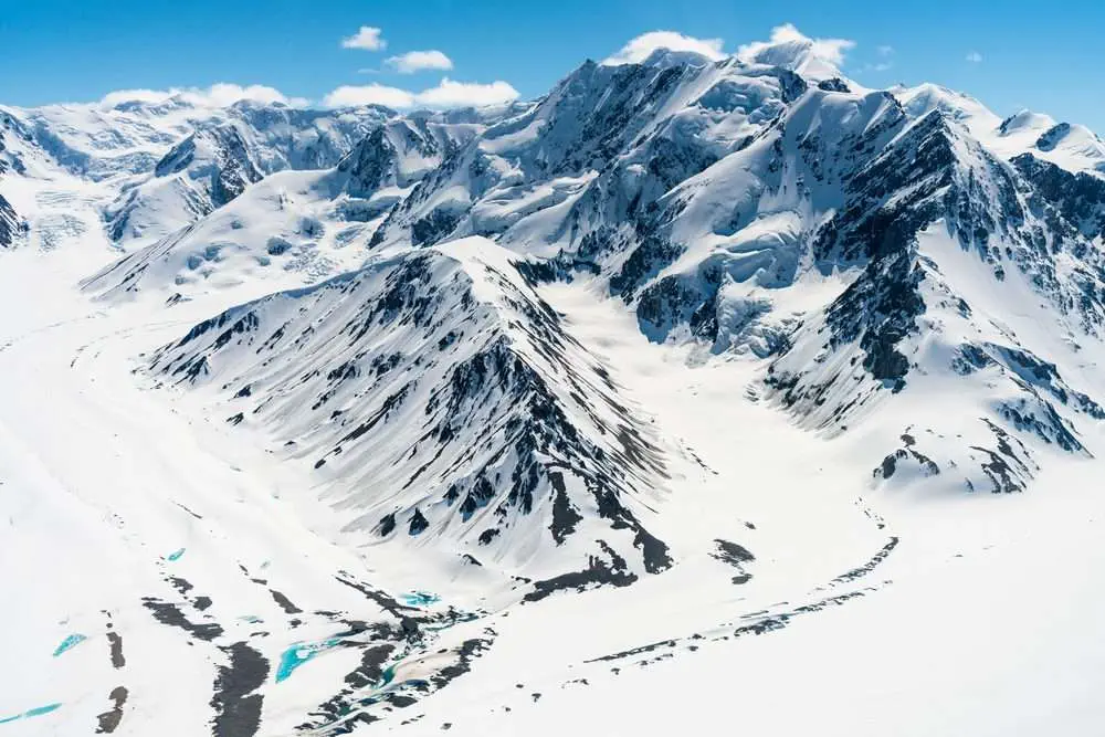 Highest Mountains In Canada - Your 5 Best Options! Highest Mountains in Canada