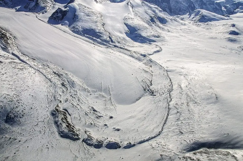 Explore Baffin Island and 8 Best Places Around It!
