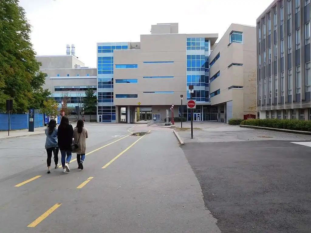 Top 15 Universities in Canada 14 university of ottawa