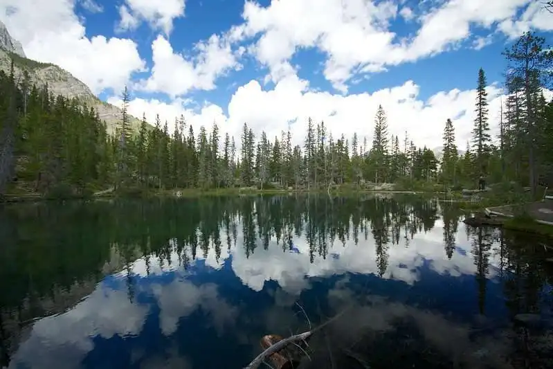On Kananaskis Hikes: 9 Best Places 8 grassi lakes trail