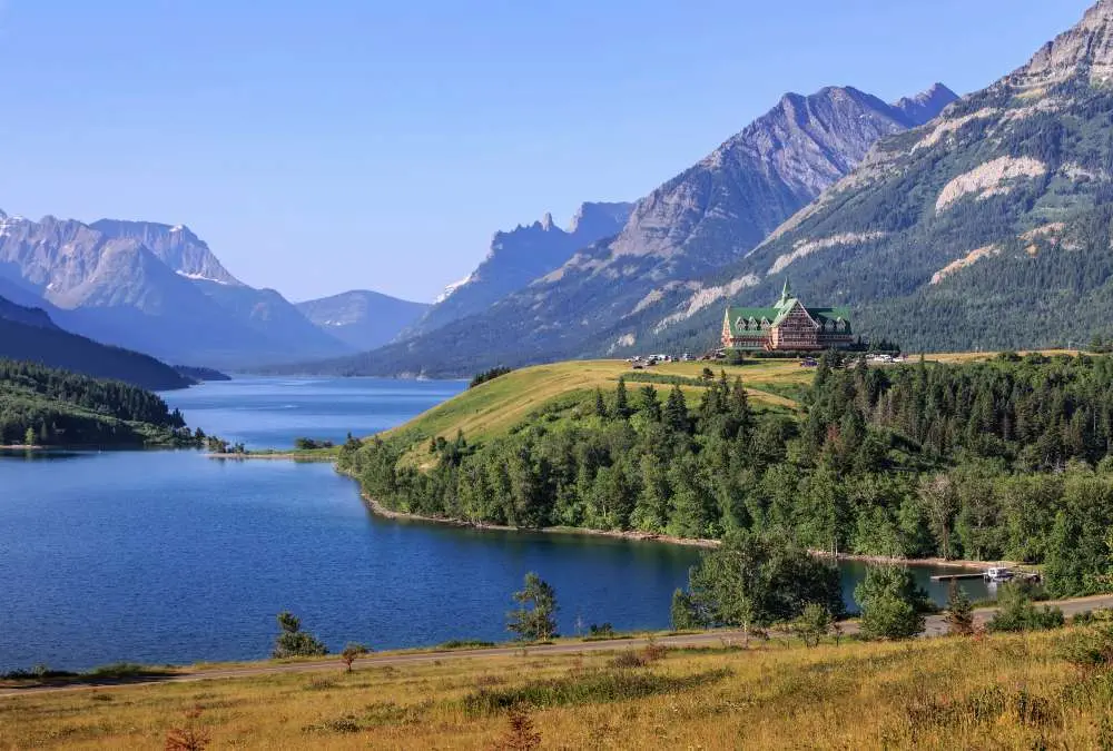 Guide To Waterton Lakes In Canada - Seven Fun Things To Do Waterton Lakes