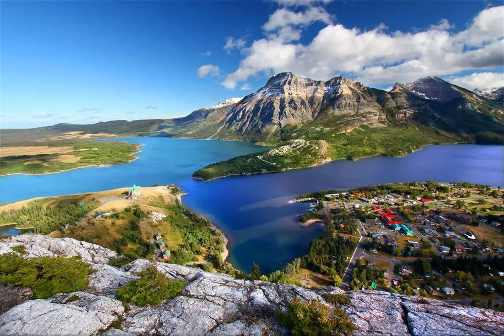 Guide To Waterton Lakes In Canada - Seven Fun Things To Do Waterton Lakes