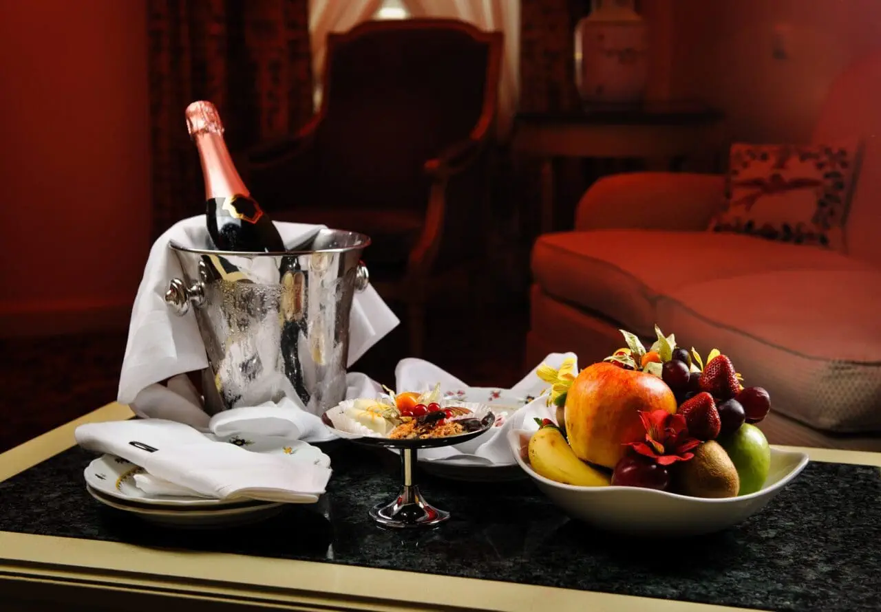Ten Amazing Things You Can Do at Hilton Quebec Hilton Quebec Room Services