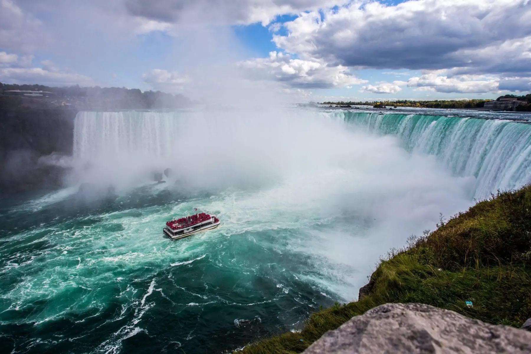 15 Most Amazing Places to Go in Ontario On Your Visit - Icy Canada Canada