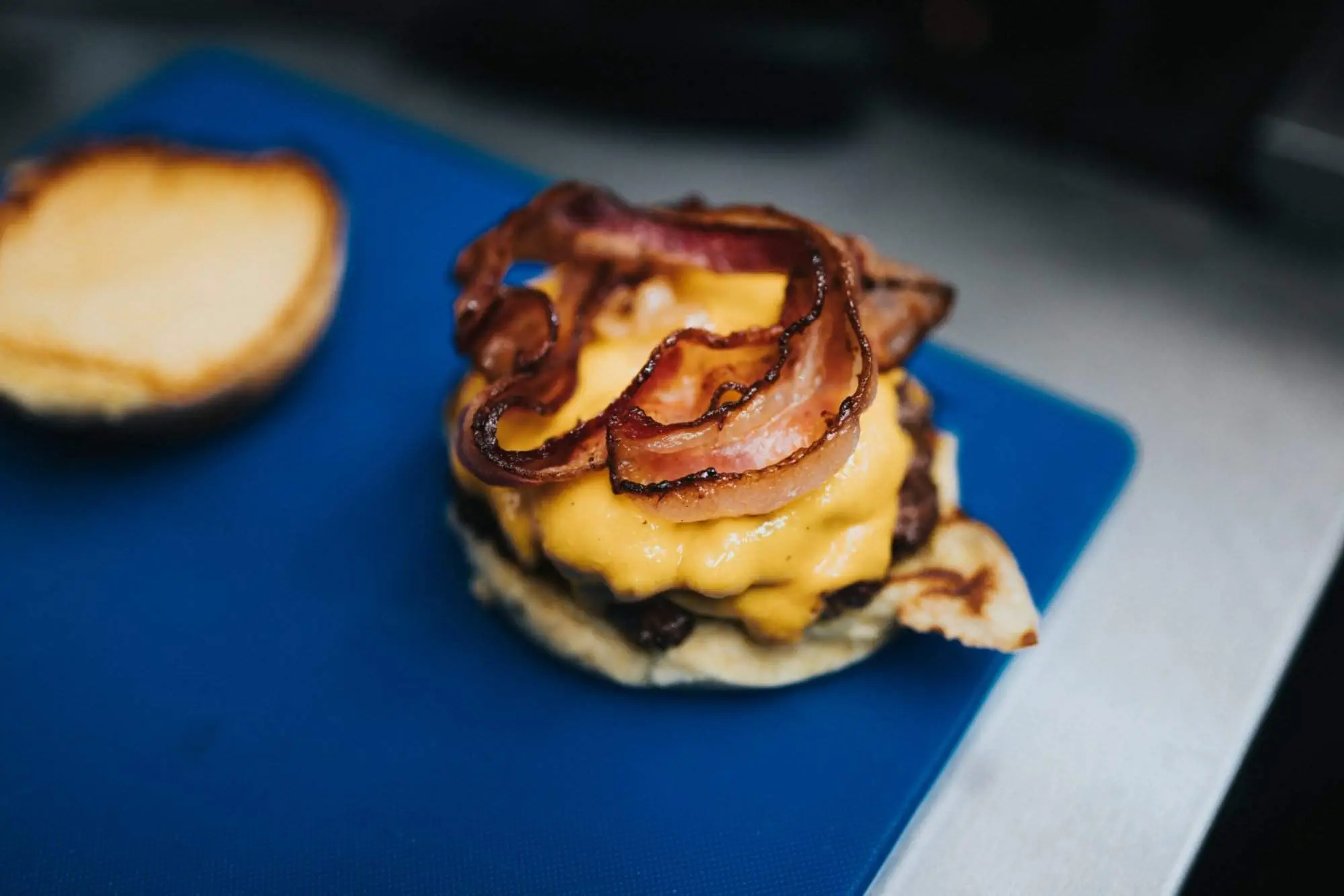 Toronto Food: 15 Best Food That You Must Try Peameal Bacon Sandwich