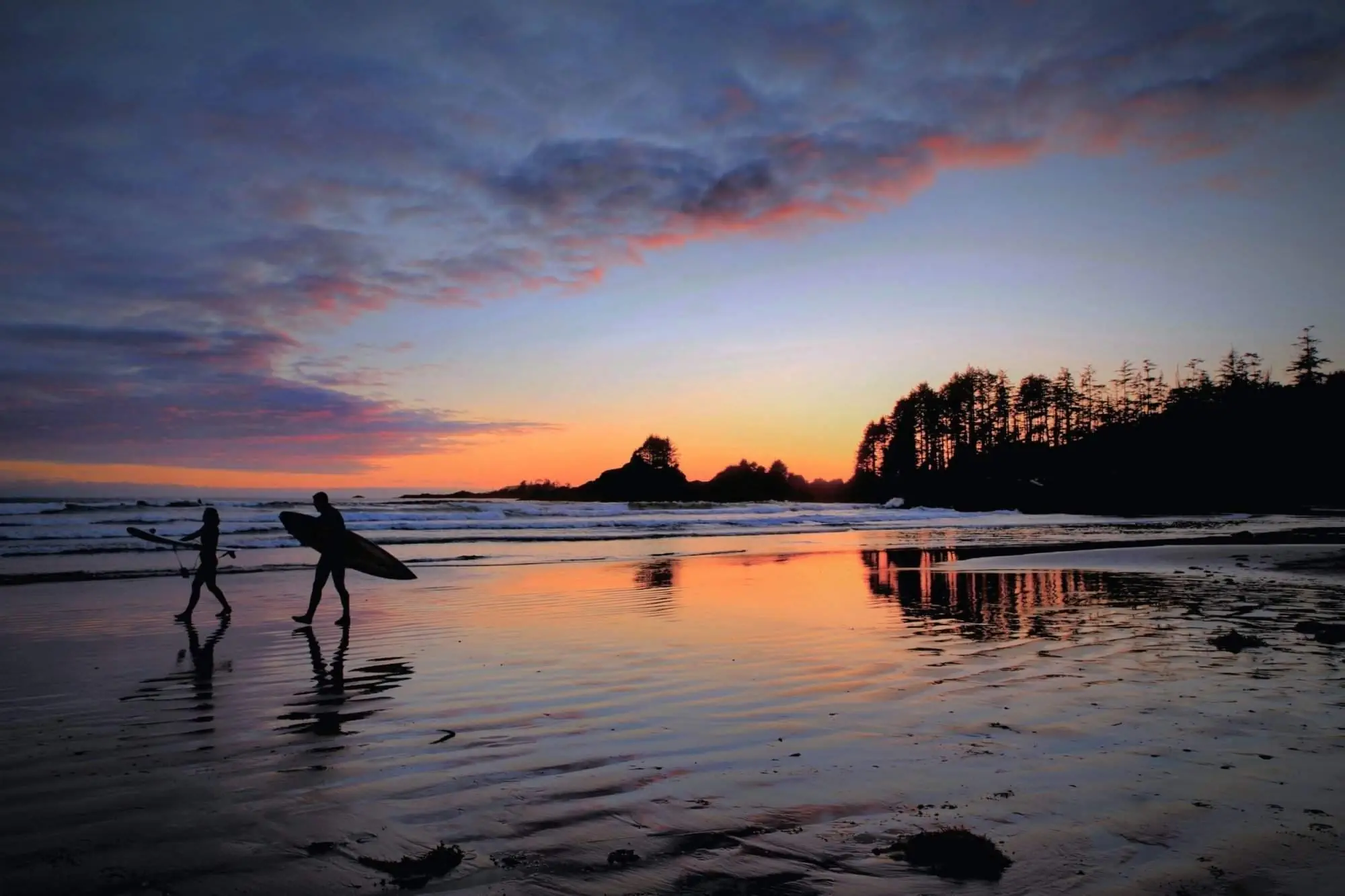 15 Most Amazing Places to Go in Ontario On Your Visit - Icy Canada beaches