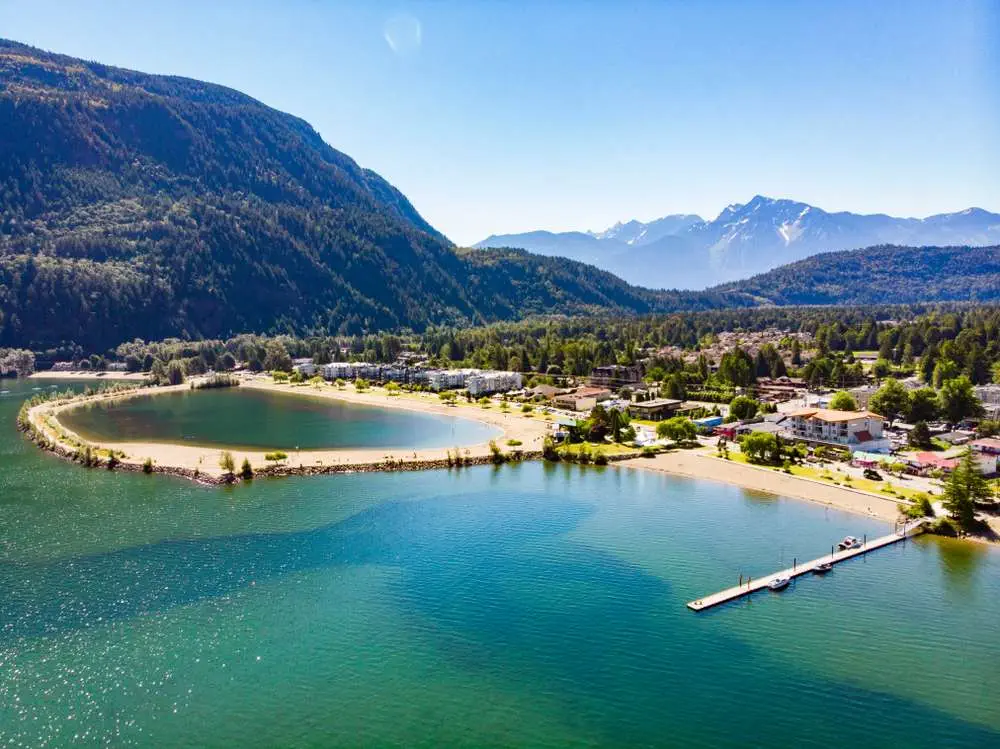 8 Beautiful Hot Springs Near Vancouver On Your Trip