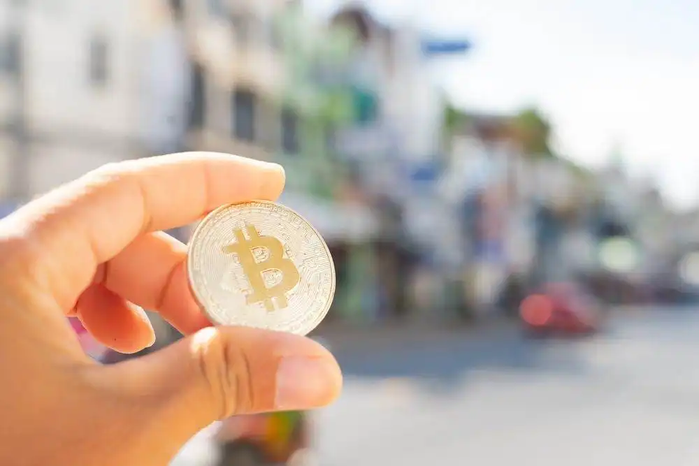 Is Bitcoin Legal In Canada? Know Everything About It