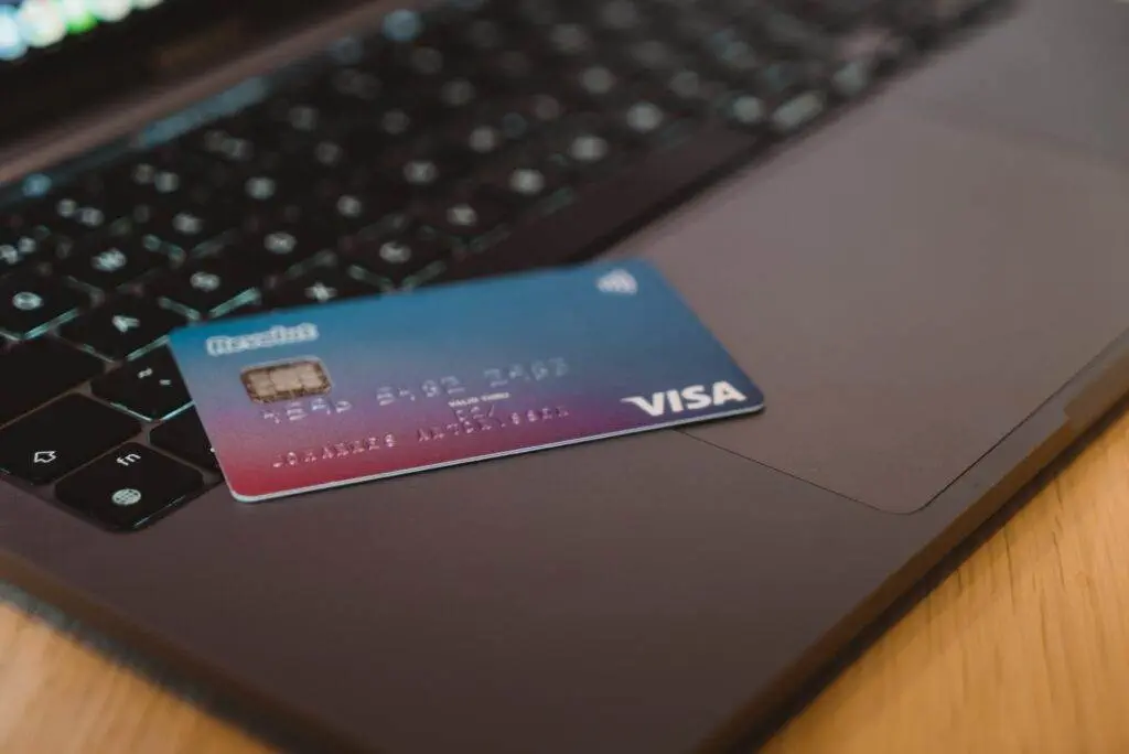 What are the Top Bank-Free Money Transfer Methods? This is the picture of visa debit card