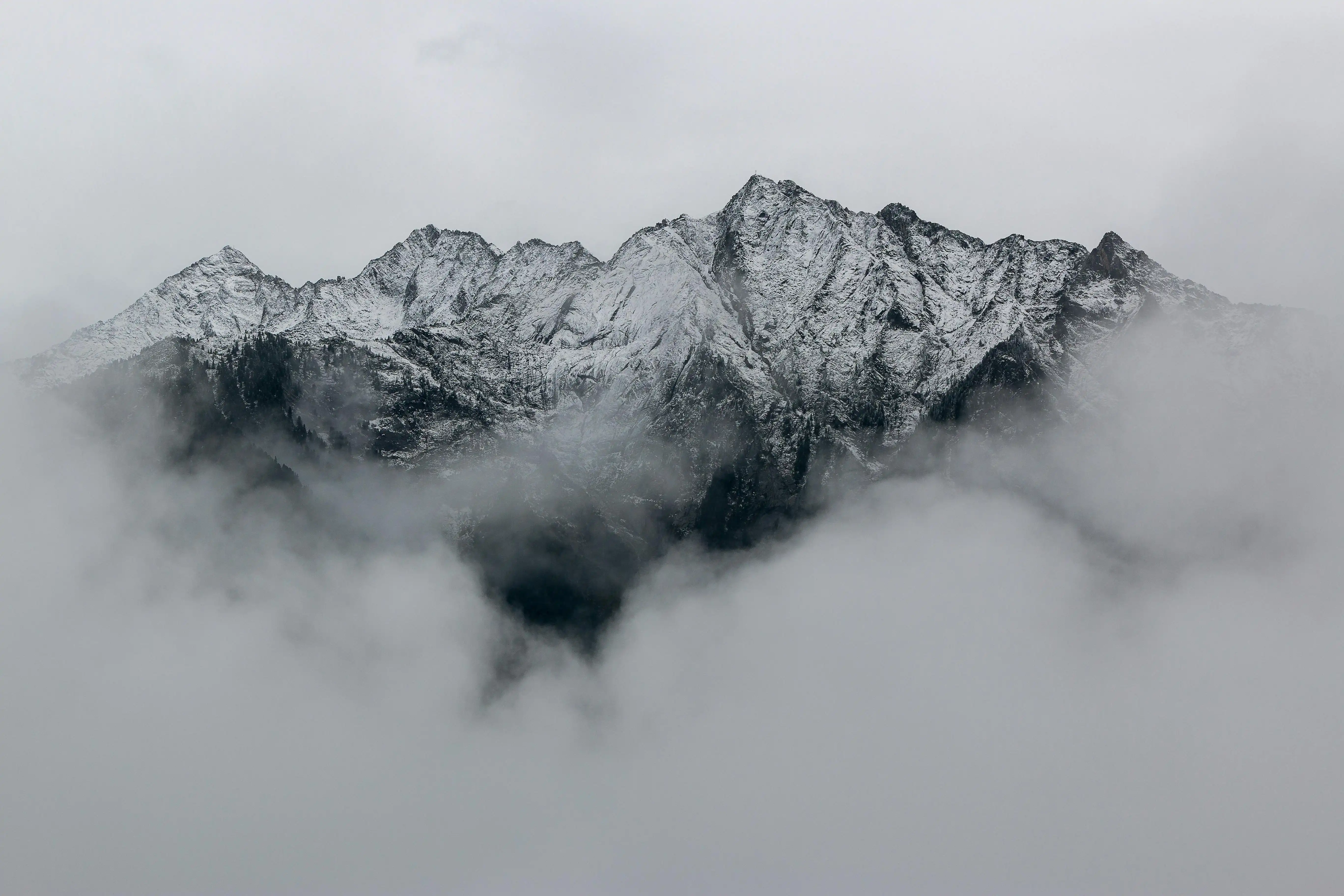 Mount Logan: 7 Fascinating Facts You Should Know! 9 Mount Logan