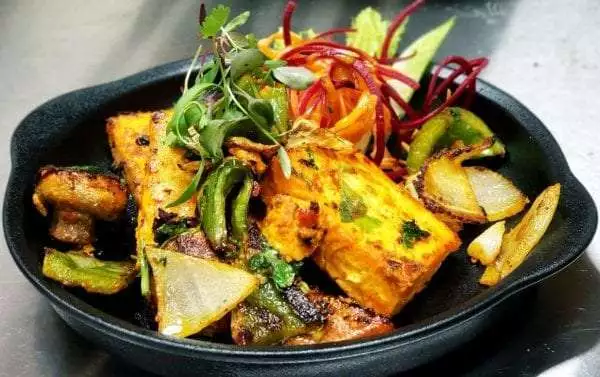 The Top Indian Food in Toronto: Restaurants Worth Visiting! 13