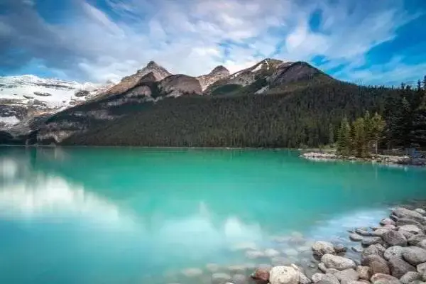 5 Best Things To Do At Lake Louise - The Ultimate Guide You Need 9 5 Best Things To Do At Lake Louise - The Ultimate Guide You Need 2
