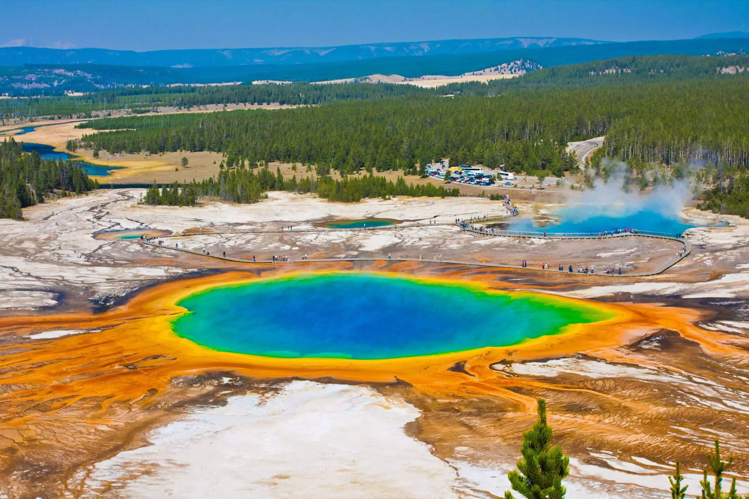 Yellowstone National Park: The Best 10 Minute Guide 2