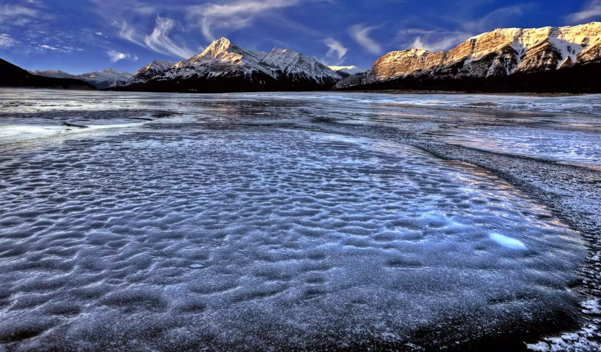 Abraham Lake - 8 Amazing Things You Need To Know! 4