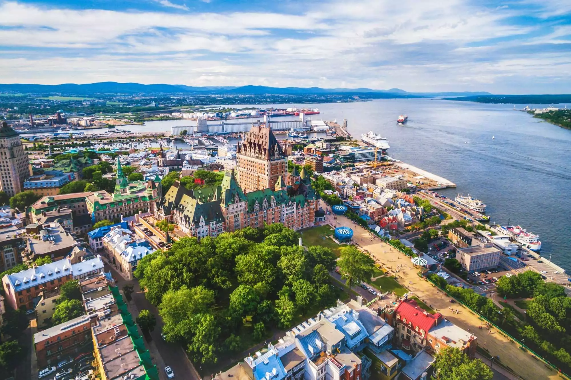 Know the 19 Best Hotels in Quebec City For a Great Getaway 3