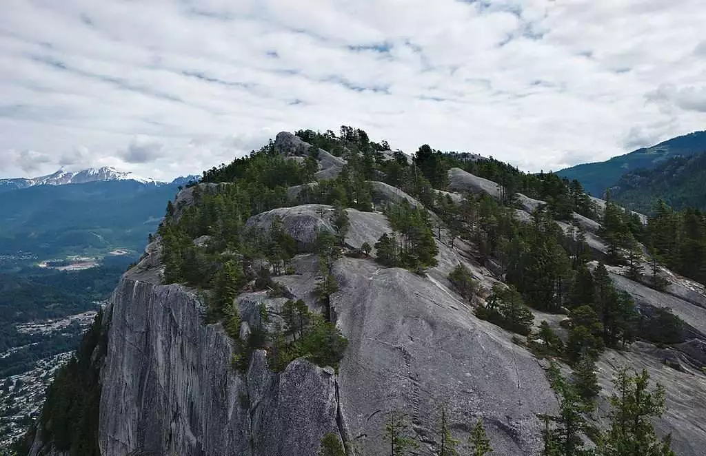 Vancouver Hikes - 10 Best Options For You! 5
