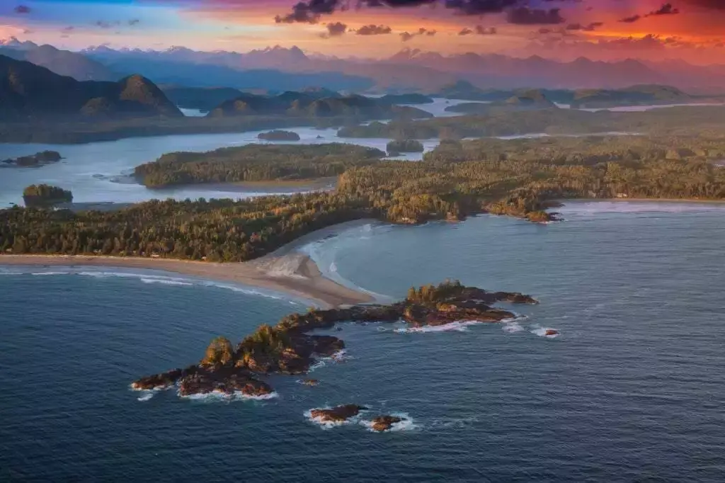 Tofino Surfing - 7 Awesome Things to Know! 9 Tofino Surfing - 7 Awesome Things to Know! 3