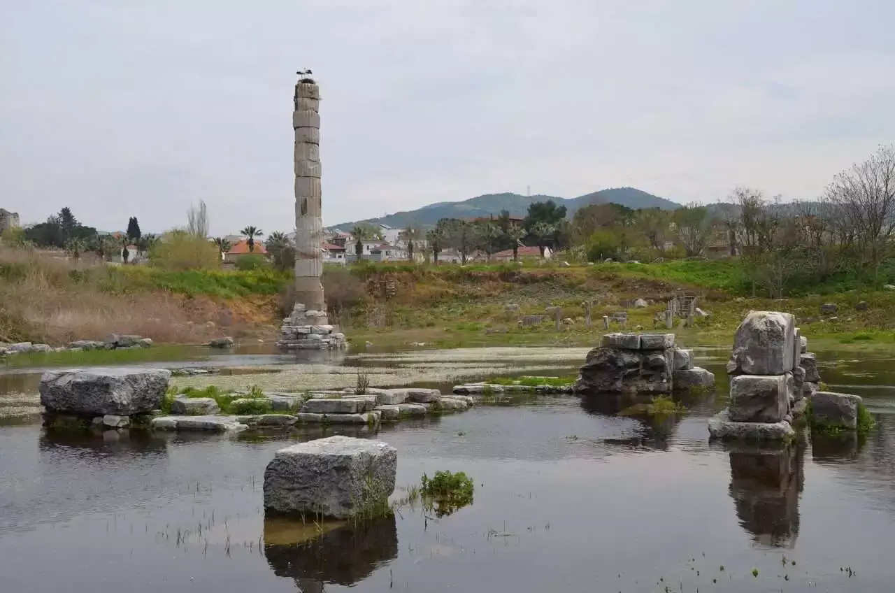 What are the Amazing 7 Wonders of the Ancient World? 10 What are the Amazing 7 Wonders of the Ancient World? 6