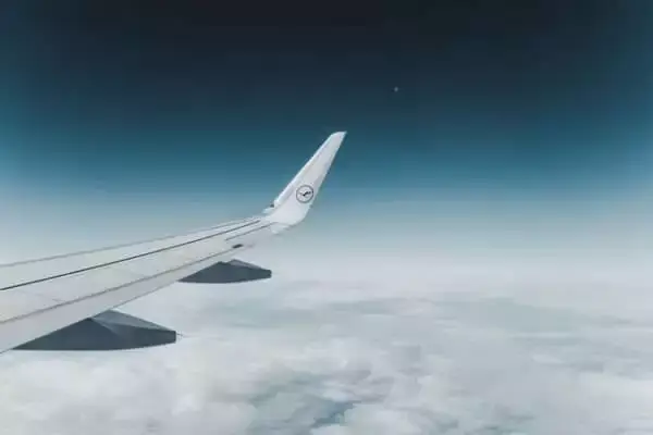 8 Flights To India From Canada For A Great Experience 11 Lifthansa Airways flights to India