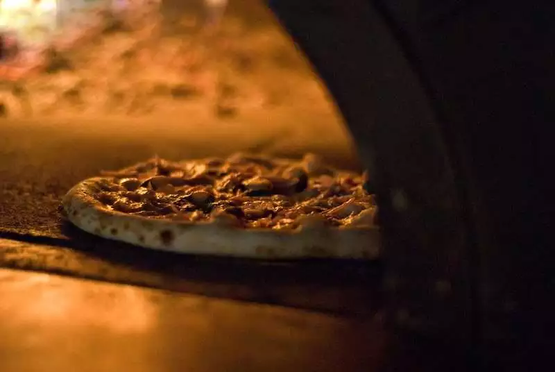 12 Places to Have the Best Pizza Vancouver 8