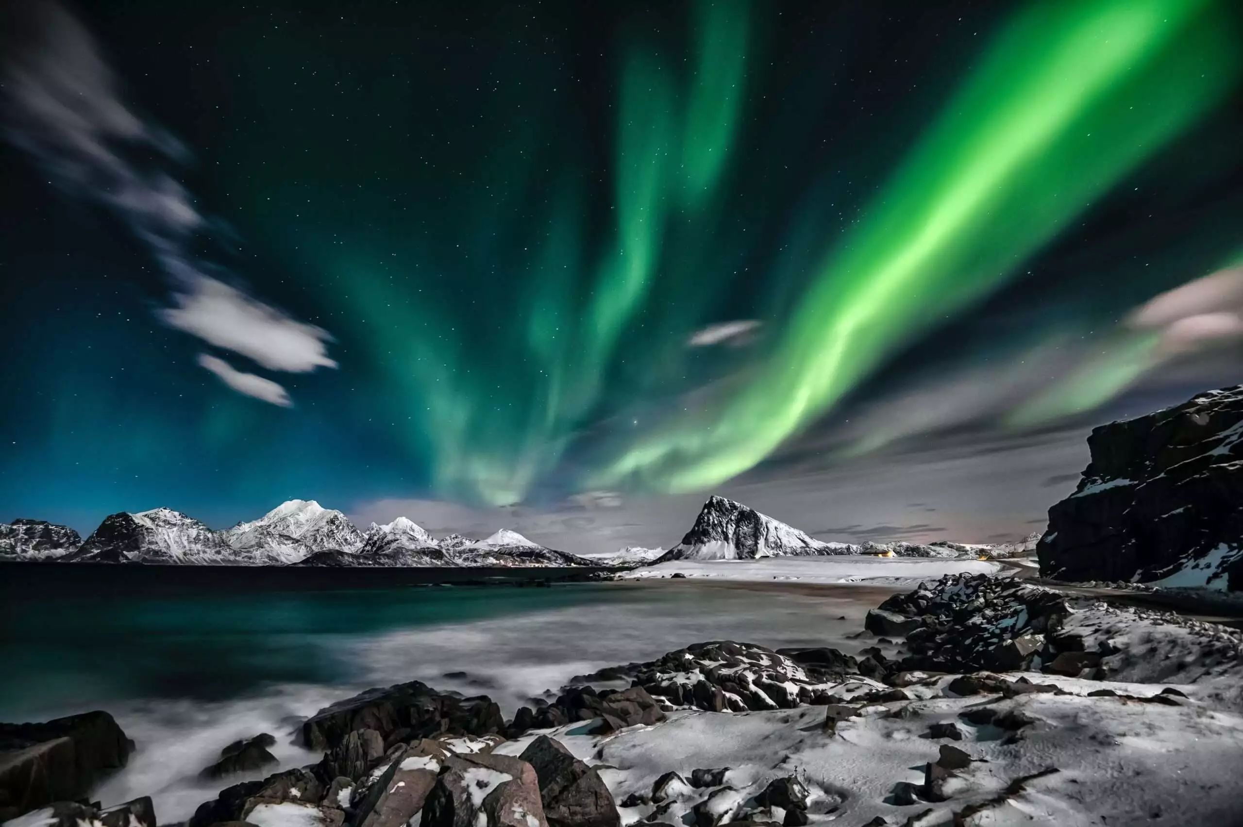 9 Best Places to See Aurora Borealis in Canada 1