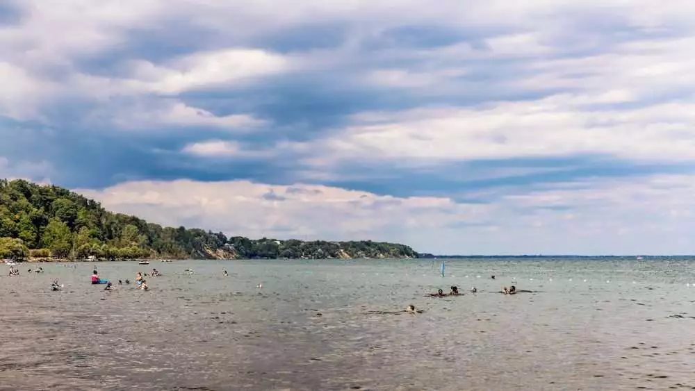 6 Best Things to do at Inverhuron Provincial Park in Summer 2