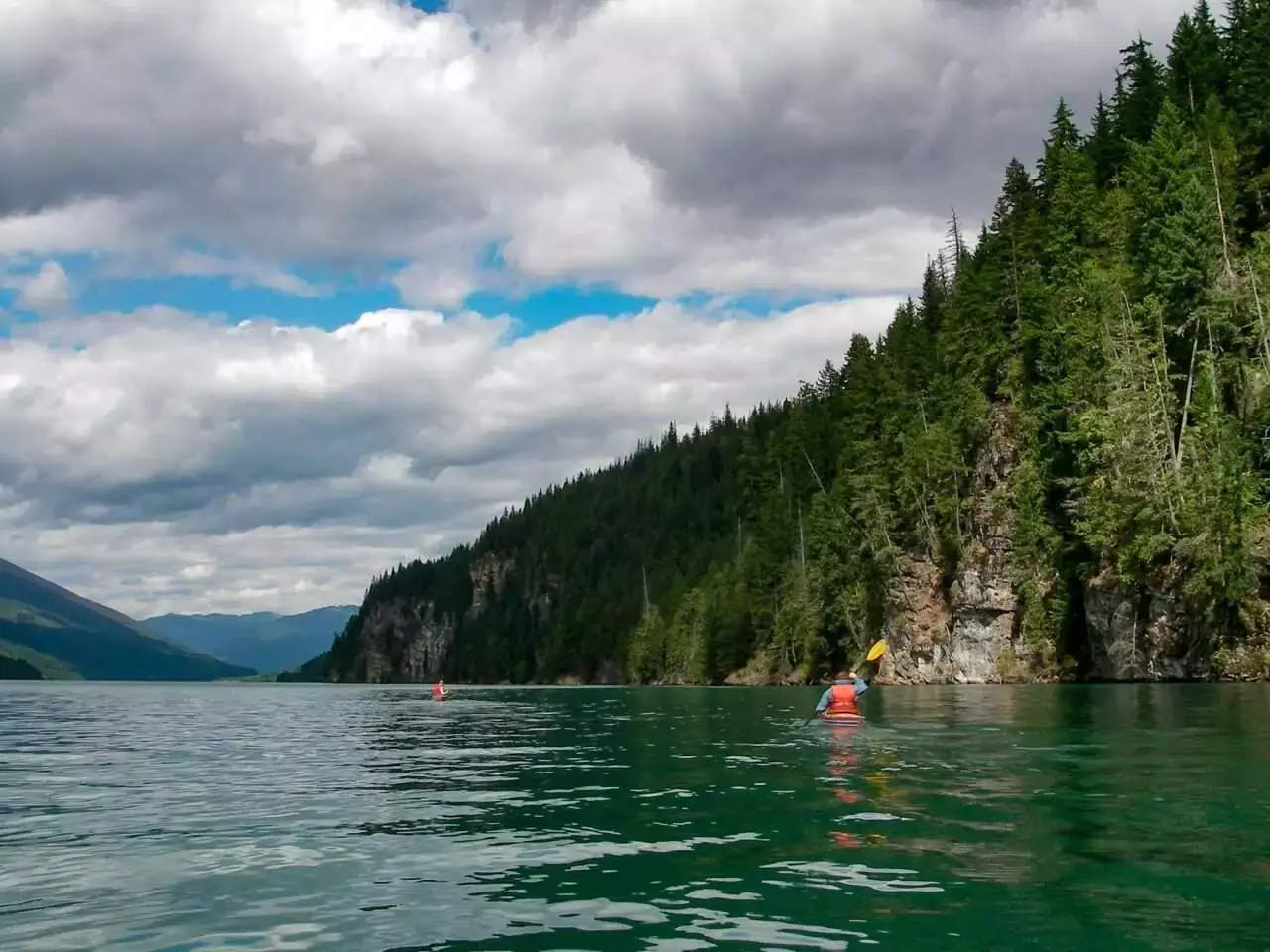 Top 22 Amazing Things To Do In Revelstoke 9 Lake Revelstoke