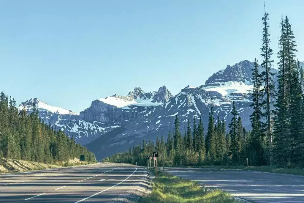 10 Most Beautiful Jasper Attractions 8 Columbia Icefield